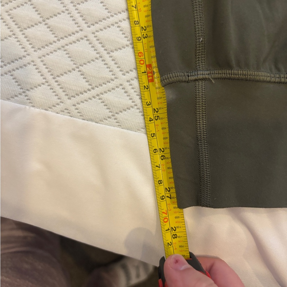 Lululemon Army Green High-Rise Align Jogger - Picture 8 of 8